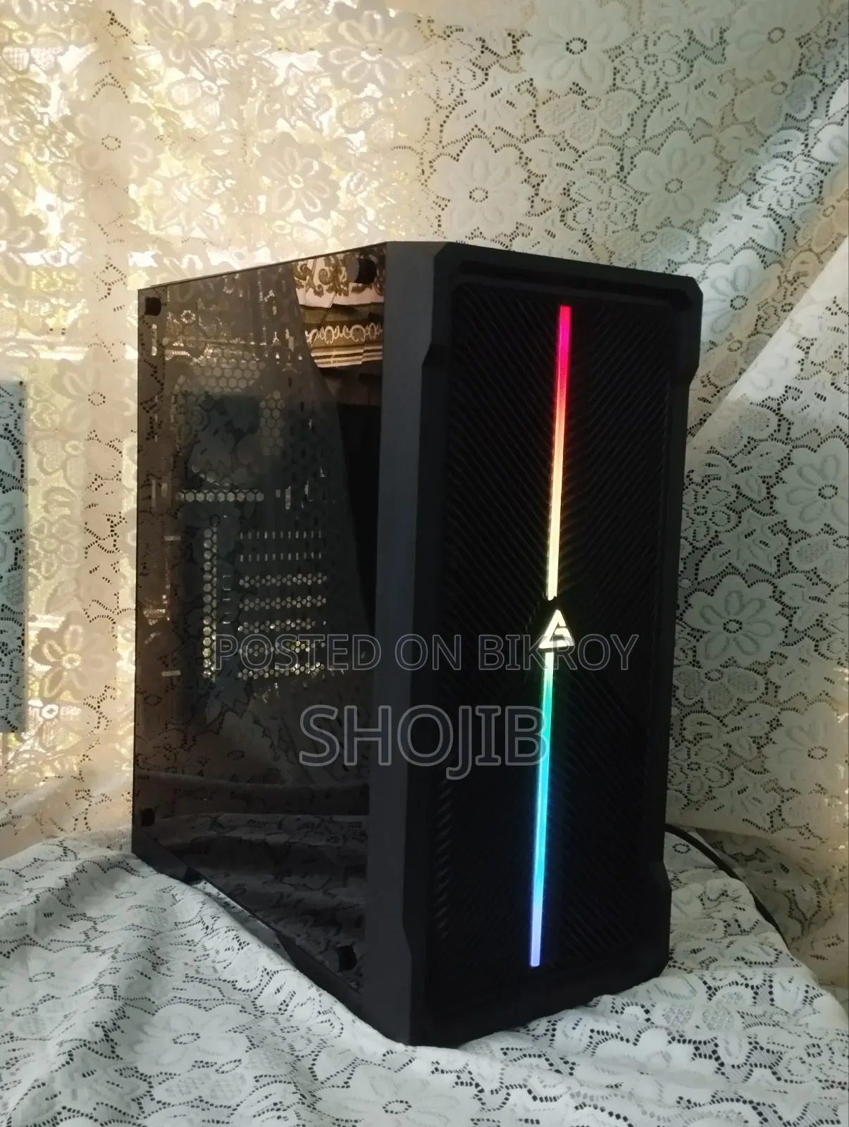 Desktop Computer MSI 8GB AMD HDD+SSD 640GB