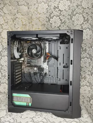 Desktop Computer MSI 8GB AMD HDD+SSD 640GB