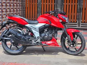 TVS Apache 160 4V 2019 Red