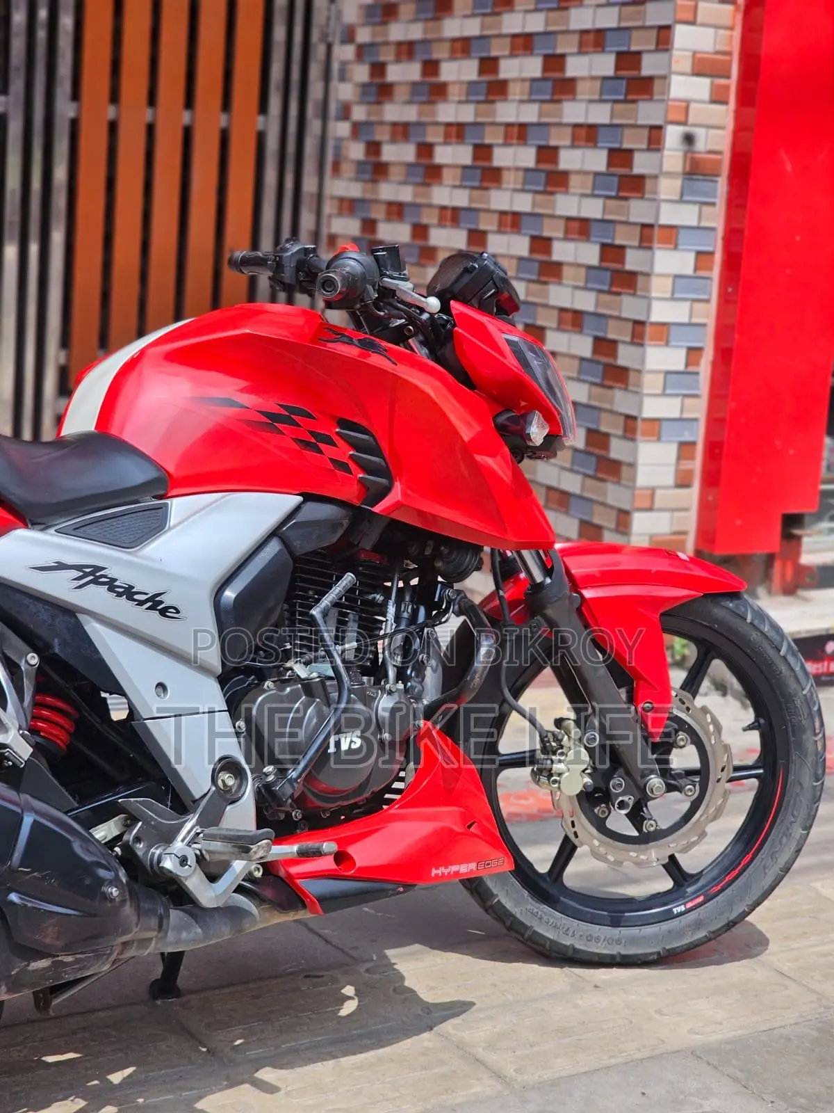 TVS Apache 160 4V 2019 Red