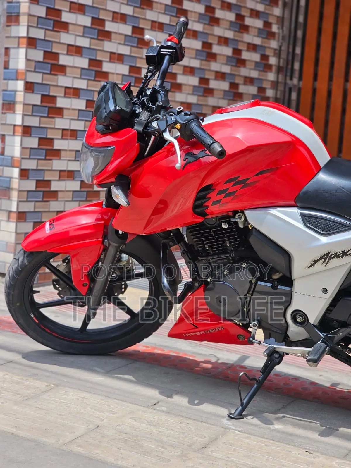 TVS Apache 160 4V 2019 Red