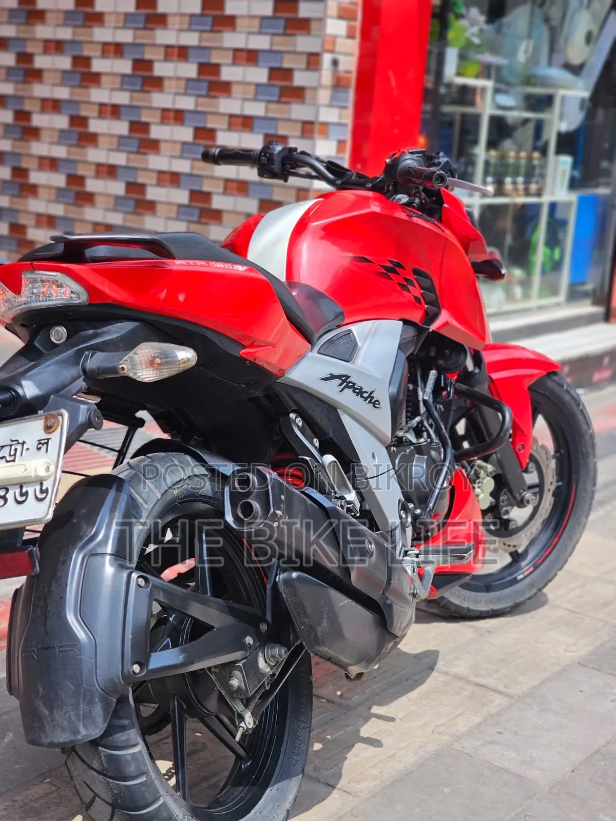 TVS Apache 160 4V 2019 Red