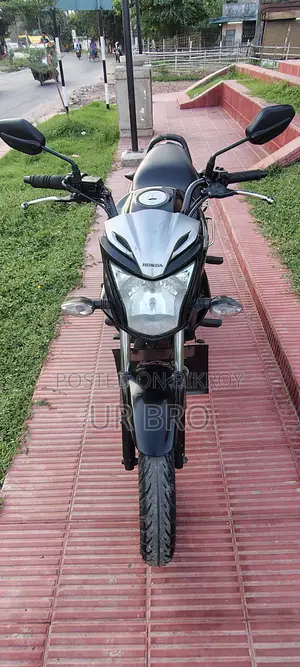 Honda CB 2015 Black