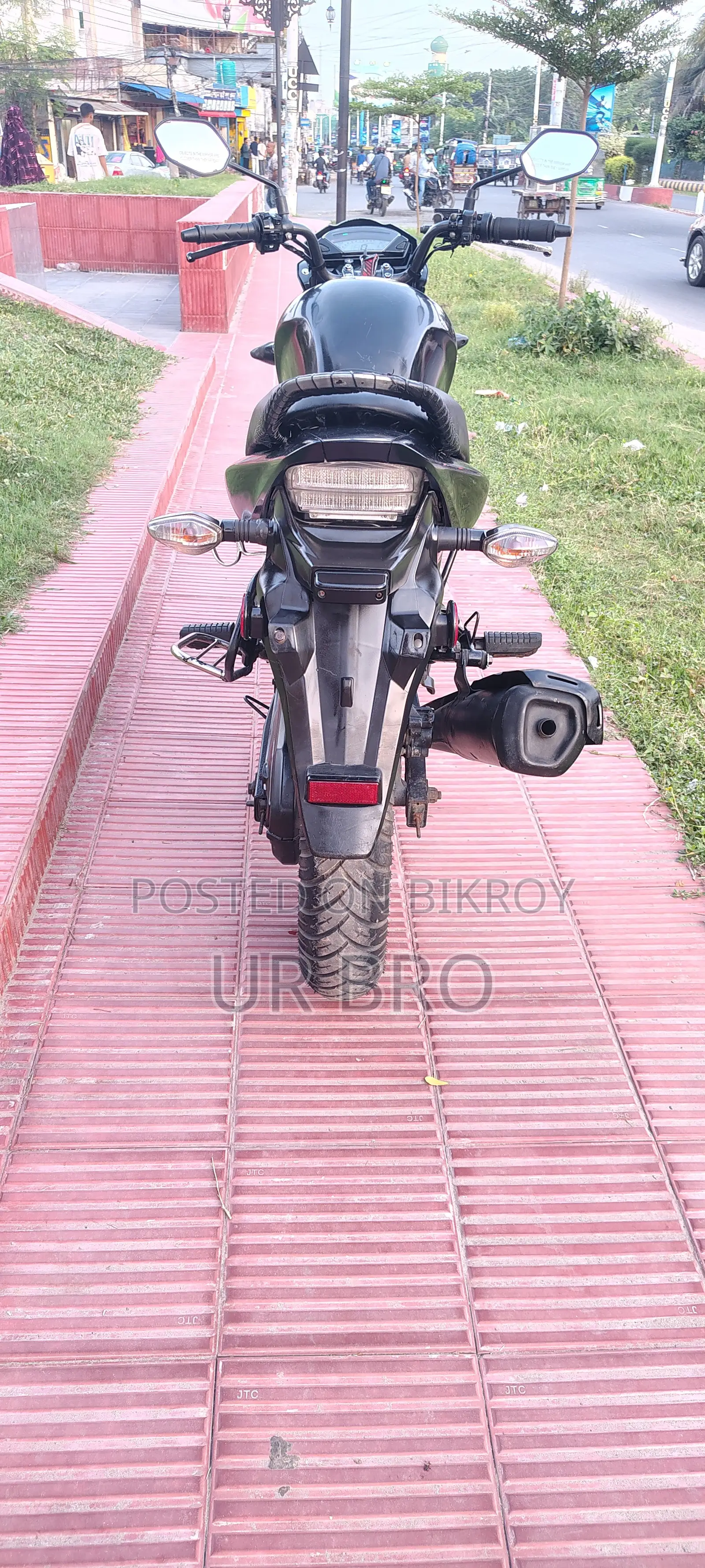Honda CB 2015 Black