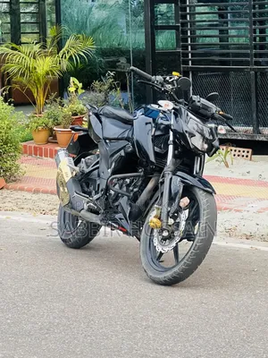 TVS Apache RTR 160 4V 2021 Black