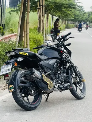 TVS Apache RTR 160 4V 2021 Black