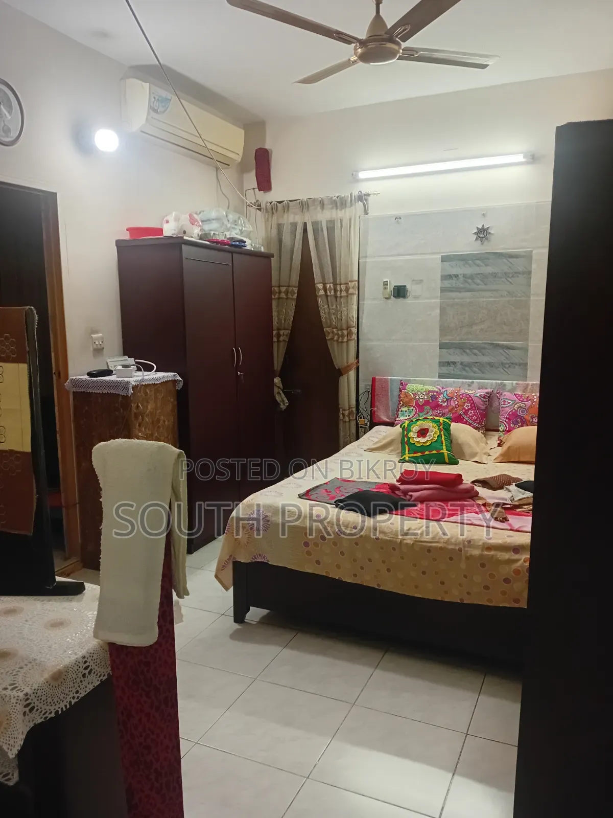 ২ বেডরুম হাউস ইন বাড্ডা ফর সেল