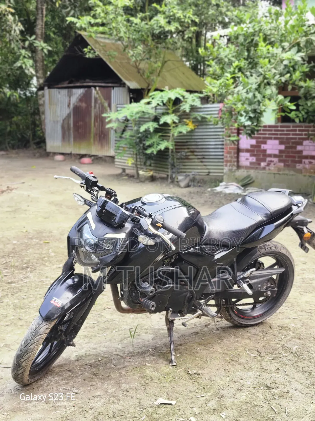 TVS Apache 160 4V 2023 Black
