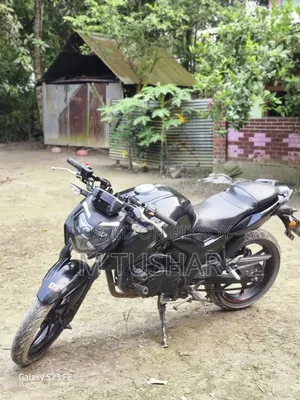 TVS Apache 160 4V 2023 Black