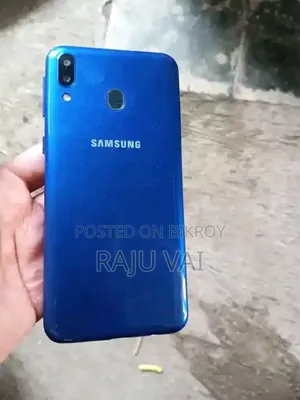 Samsung Galaxy M20 32 GB Blue
