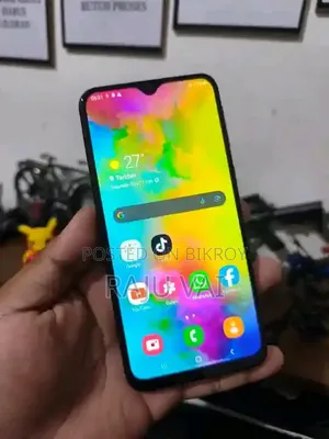 Samsung Galaxy M20 32 GB Blue