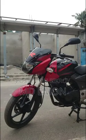 Bajaj Pulsar N150 2010 Red