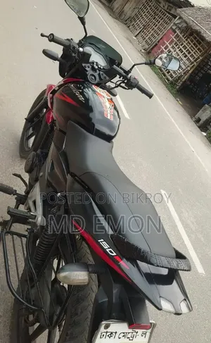 Bajaj Pulsar N150 2010 Red
