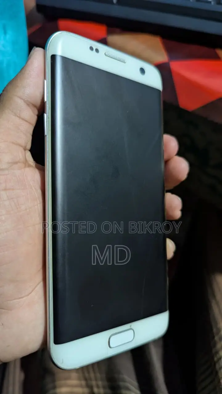 Samsung Galaxy S7 edge 32 GB White