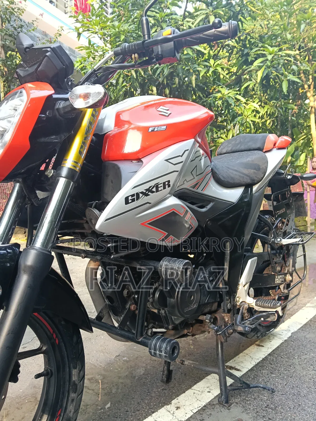 Suzuki Gixxer Fi ABS 2025 Orange