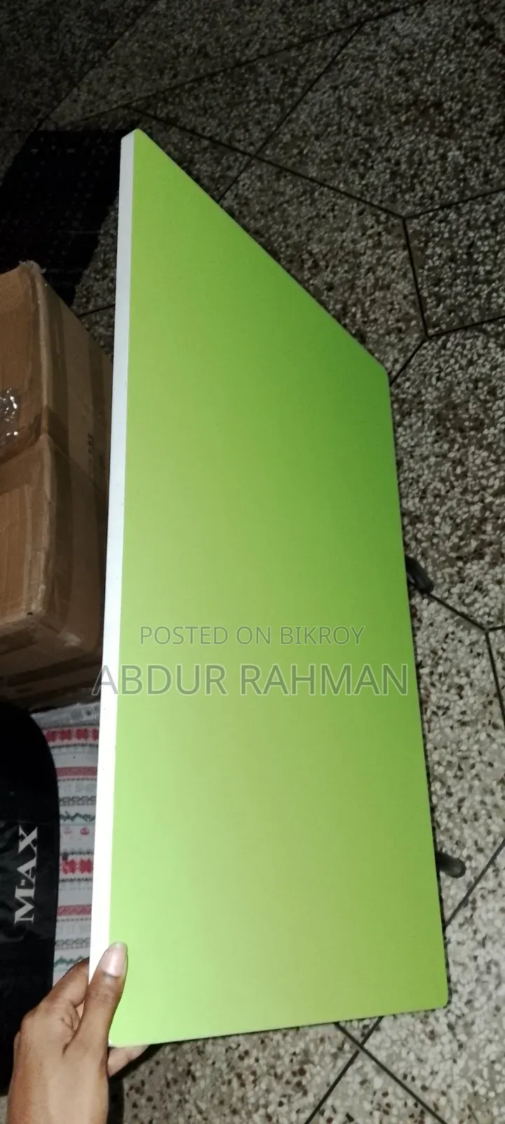 পড়ার টেবিল।সাইজ ২৩ ইন্চি বাই ১৯ ইন্চি