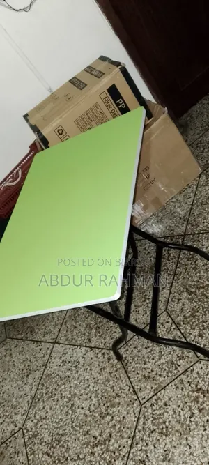 পড়ার টেবিল।সাইজ ২৩ ইন্চি বাই ১৯ ইন্চি