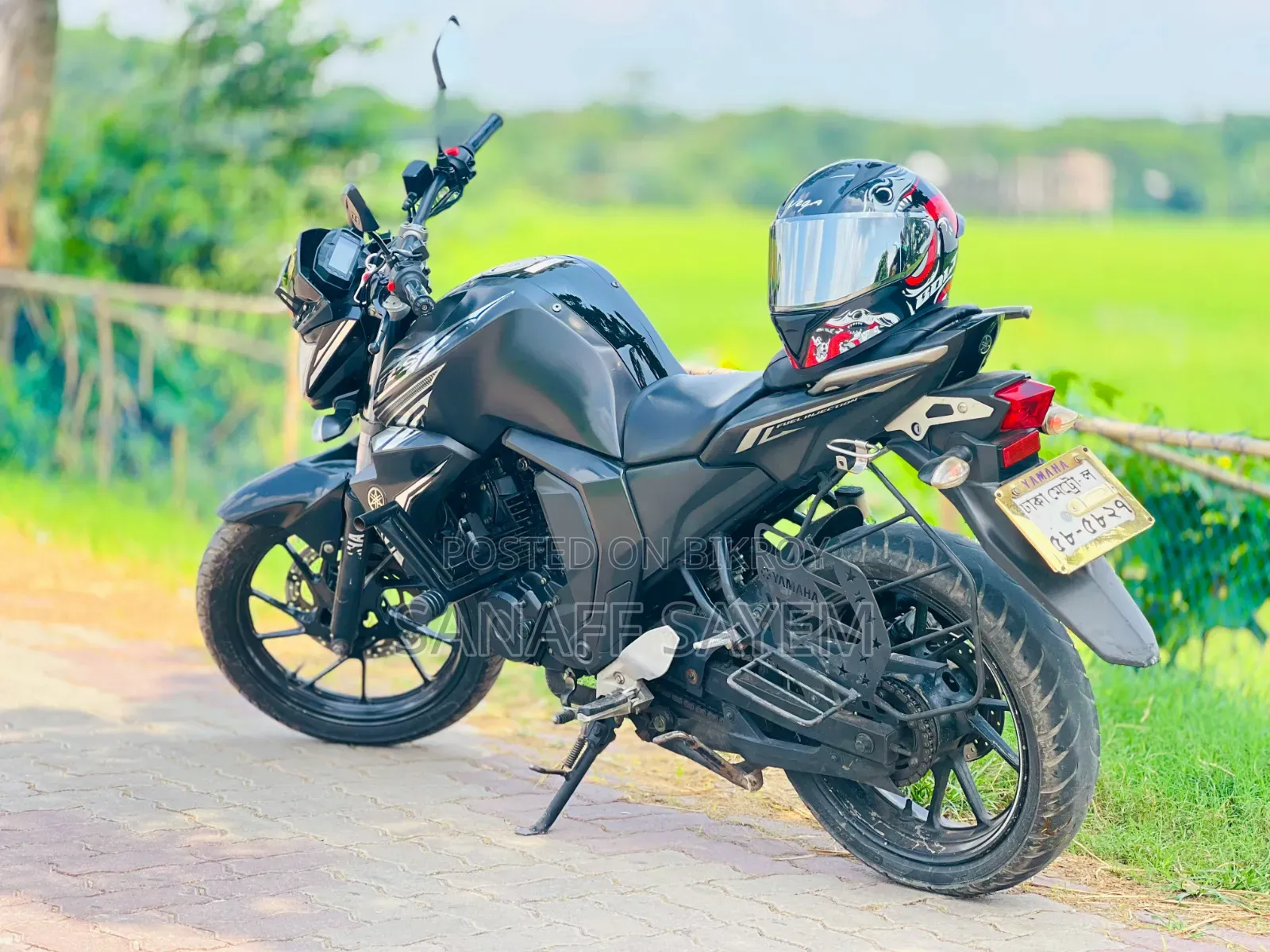 ইয়ামাহা এফজেড ২০২২ কালো