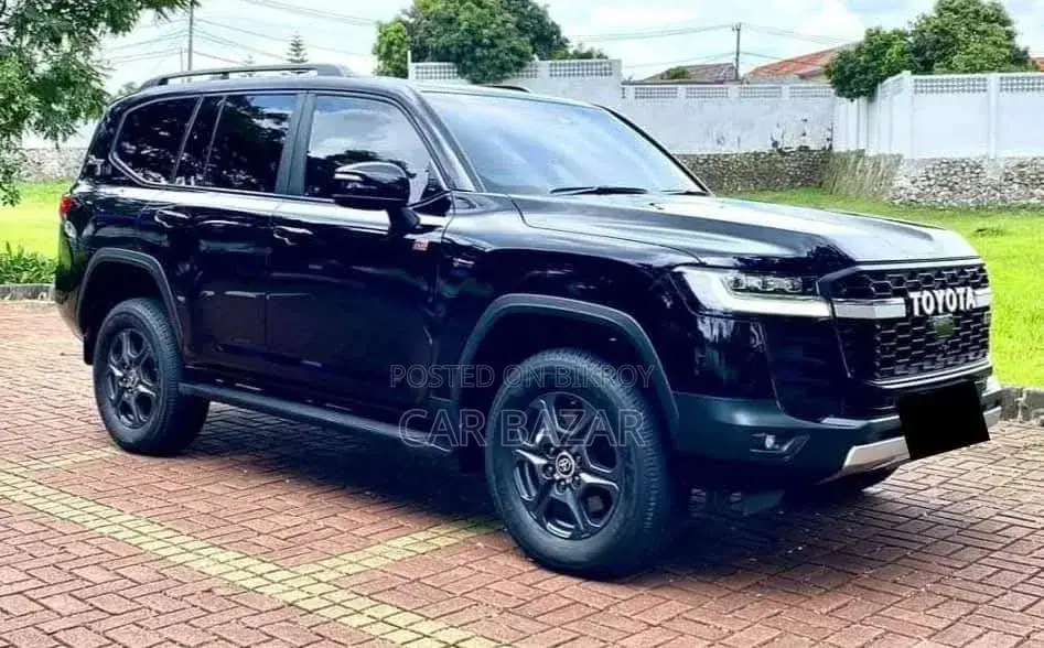 Toyota Land Cruiser 2022 Black