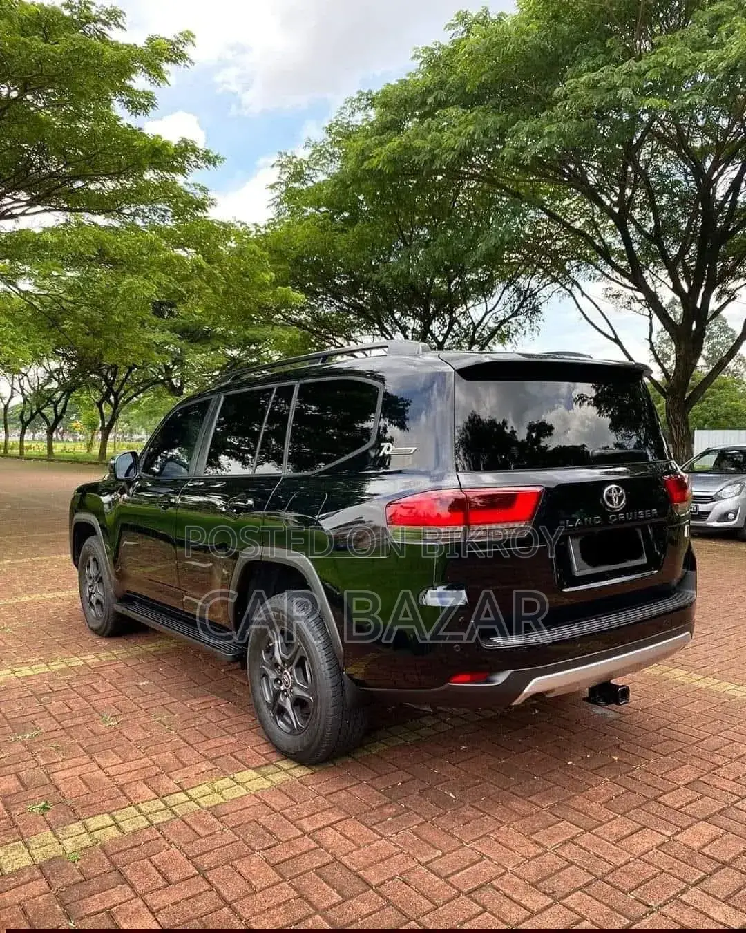 Toyota Land Cruiser 2022 Black