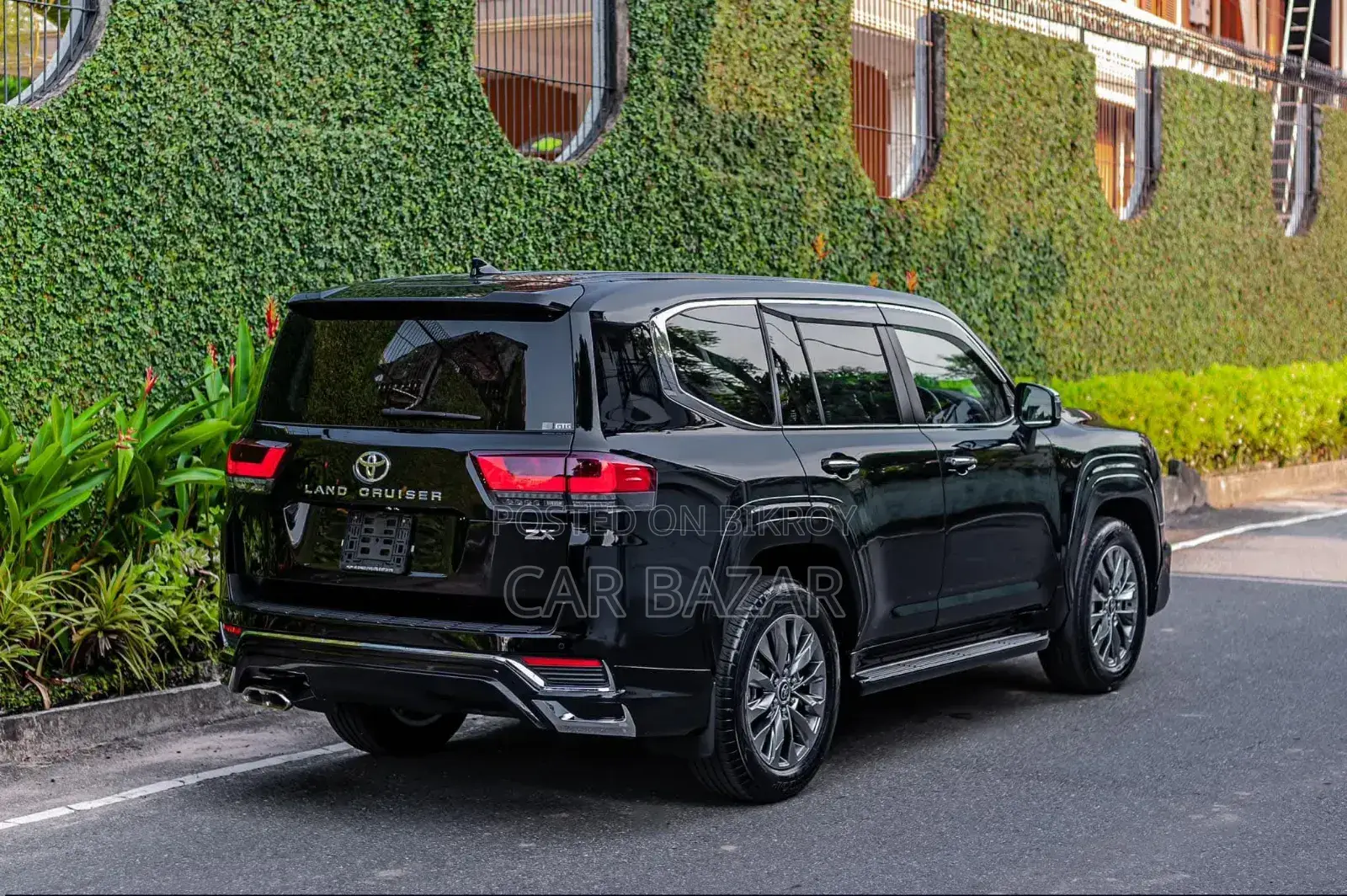 New Toyota Land Cruiser 3.3 Diesel 4WD 2022 Black