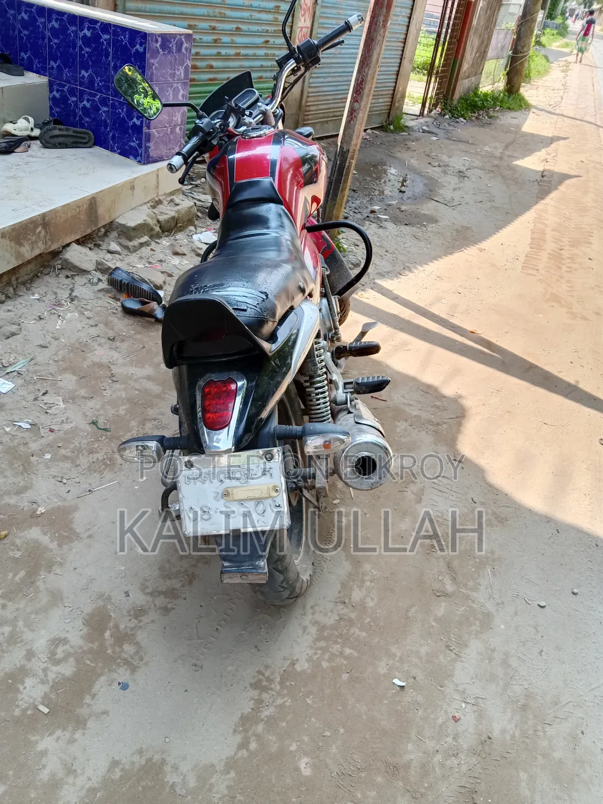 Bajaj V15 2018 Red