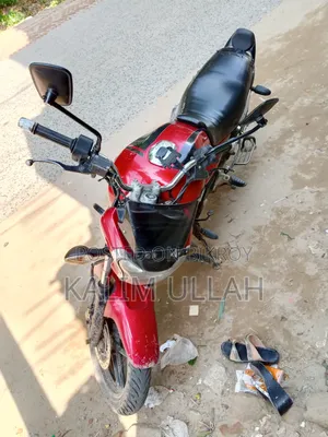 Bajaj V15 2018 Red