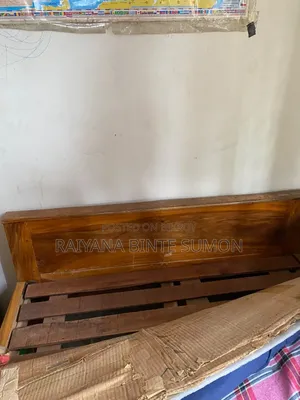 Mahogany wood bed