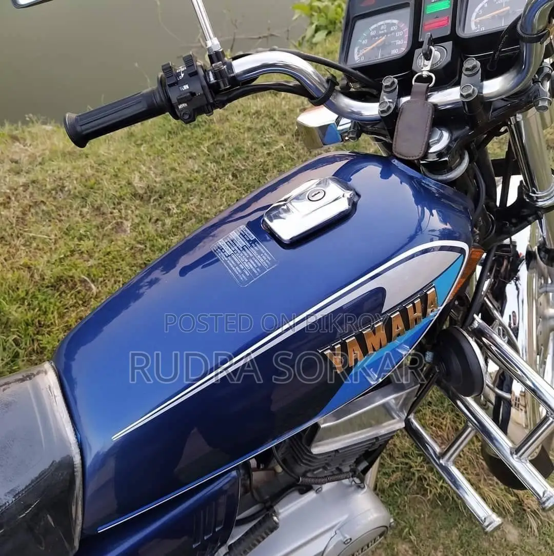 Yamaha 2002 Blue