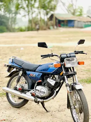 Yamaha 2002 Blue