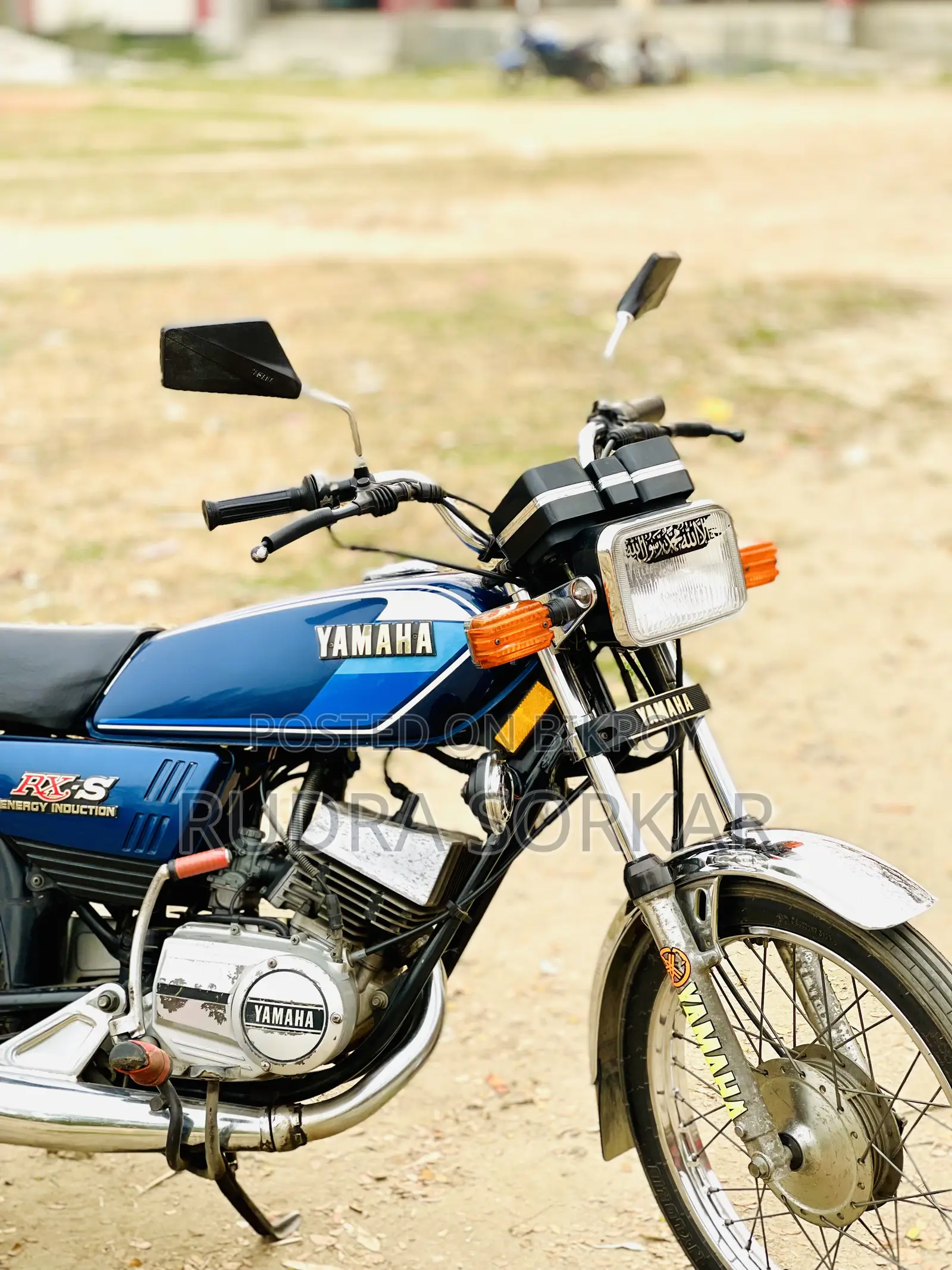 Yamaha 2002 Blue