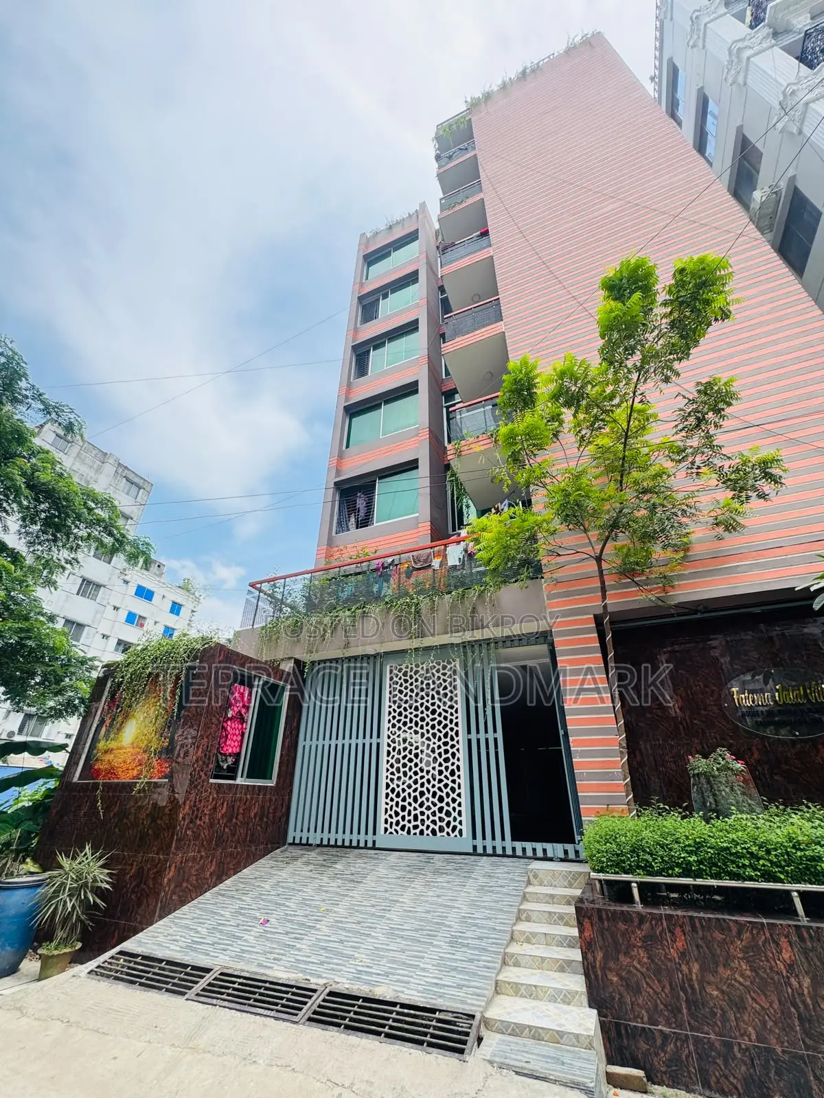 20-bedroom House in Bashundhara for sale