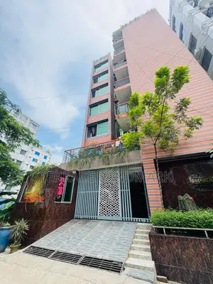 20bdrm House in Basundhara for sale