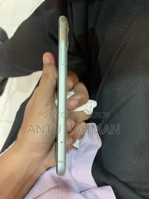 Apple iPhone 11 128 GB Green