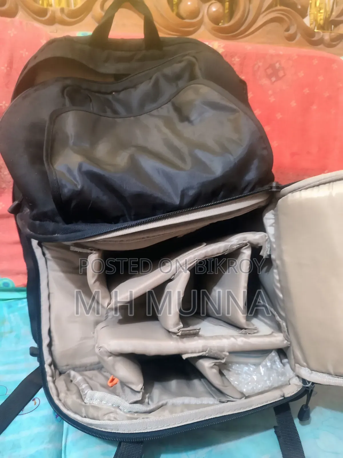 ল্যাপটপ কম্পার্টমেন্ট সহ ক্যামেরা ব্যাগ