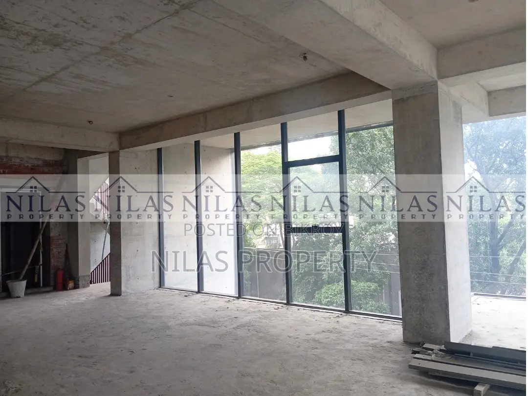 Modern Building Commercial Office Space For Rent In Banani