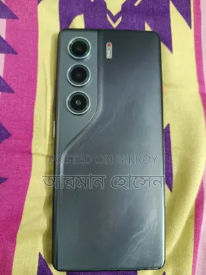 টেকনো ক্যামন ৪০ প্রো ৪জি ২৫৬ জিবি ব্ল্যাক