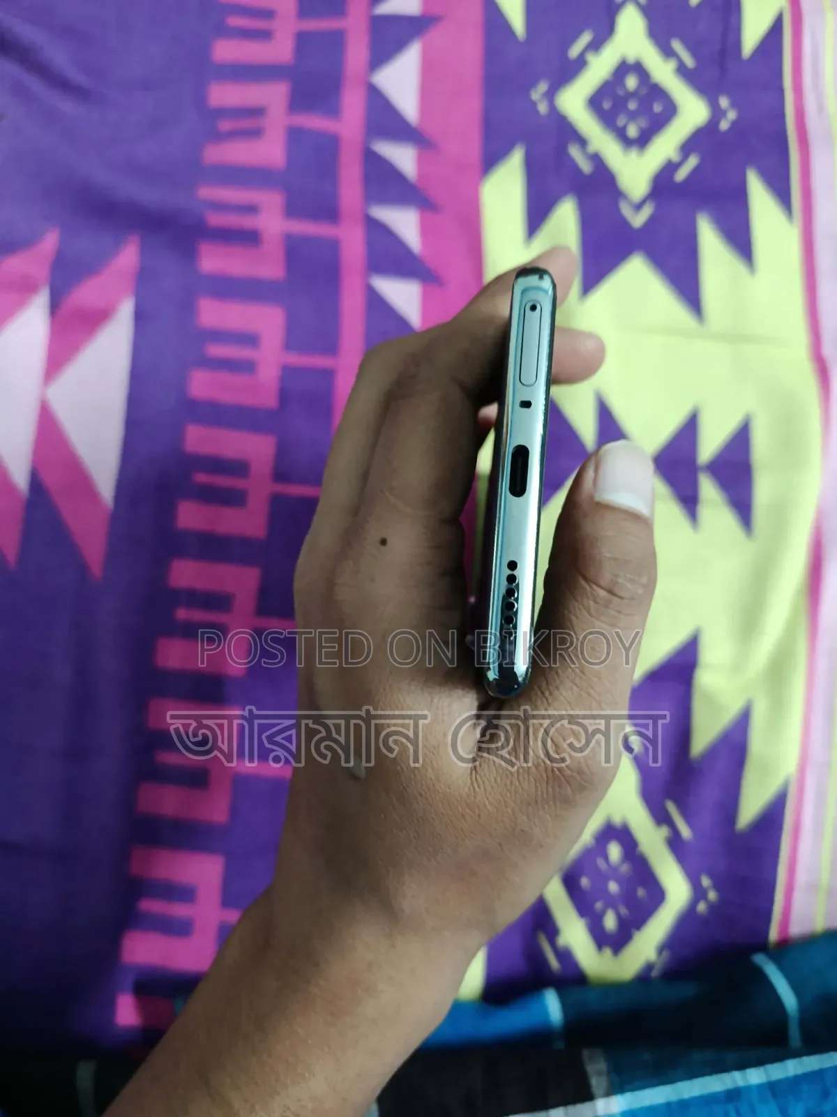 টেকনো ক্যামন ৪০ প্রো ৪জি ২৫৬ জিবি ব্ল্যাক