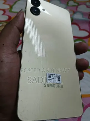 Samsung Galaxy A06 64 GB Gold
