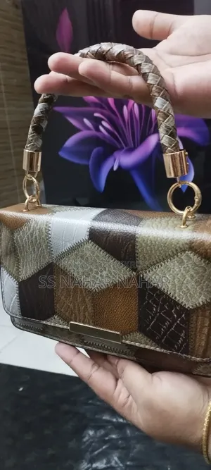 A simple and beautiful handbag