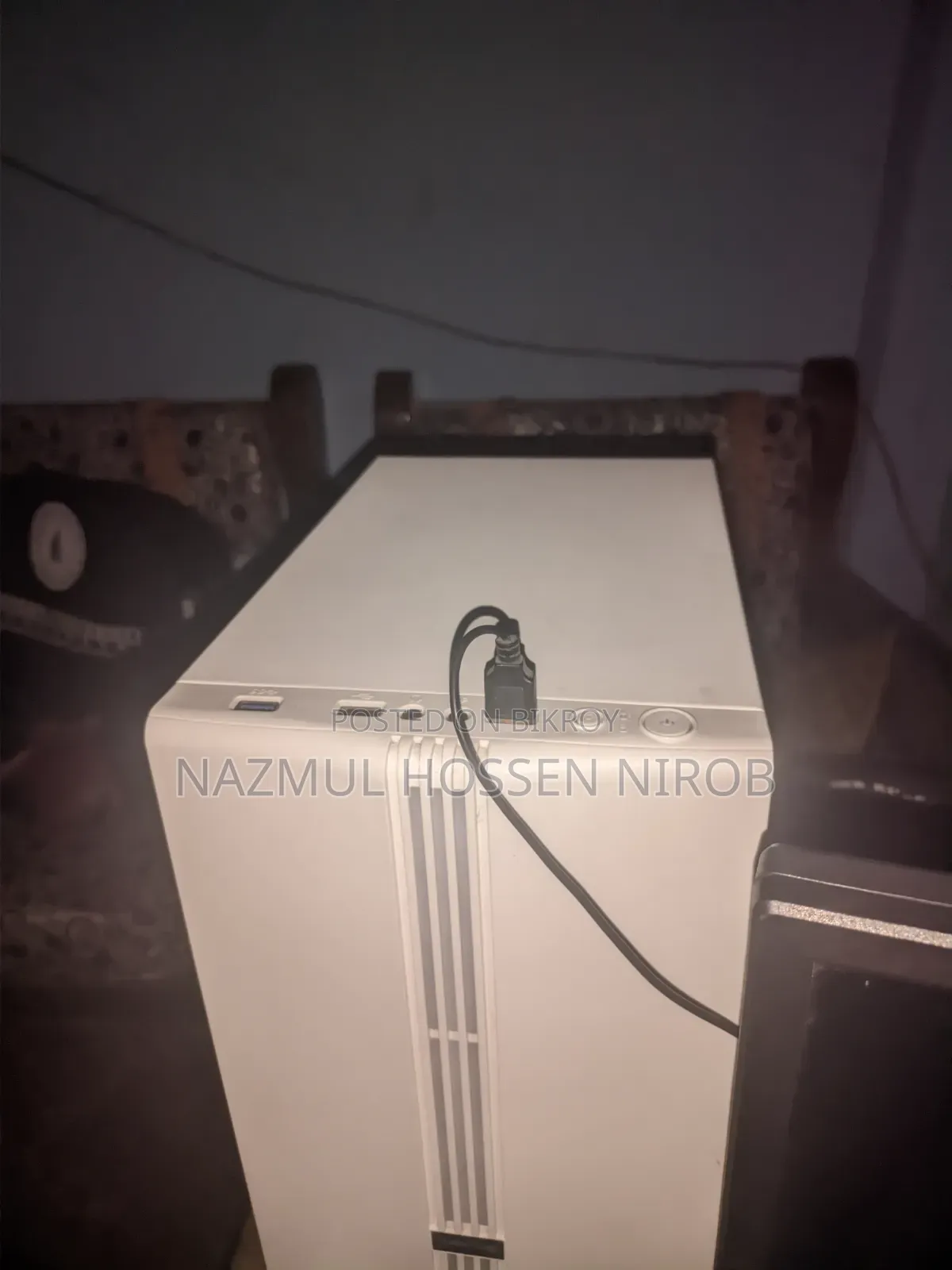 Desktop Computer 8GB AMD Ryzen 5 SSD 256GB