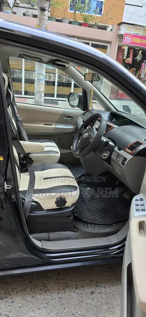 Toyota Noah 2005 Black
