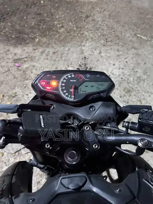 নতুন বাজাজ পালসার এন১৬০ ২০২৫ ব্ল্যাক