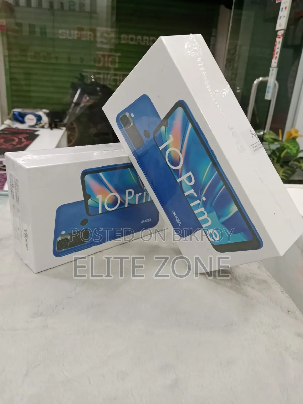 New Vfone 32 GB Blue