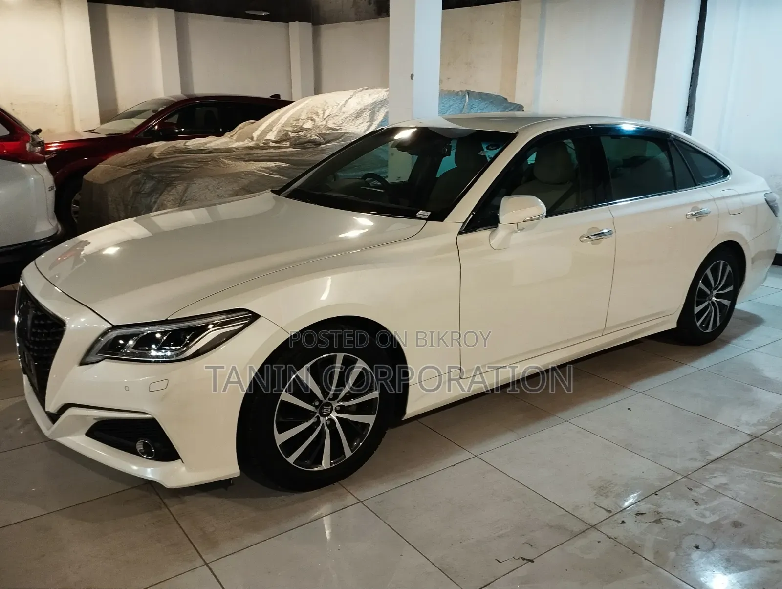 Toyota Crown 2020 Pearl