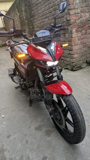 New Hero Xtreme 125R 2025 Red