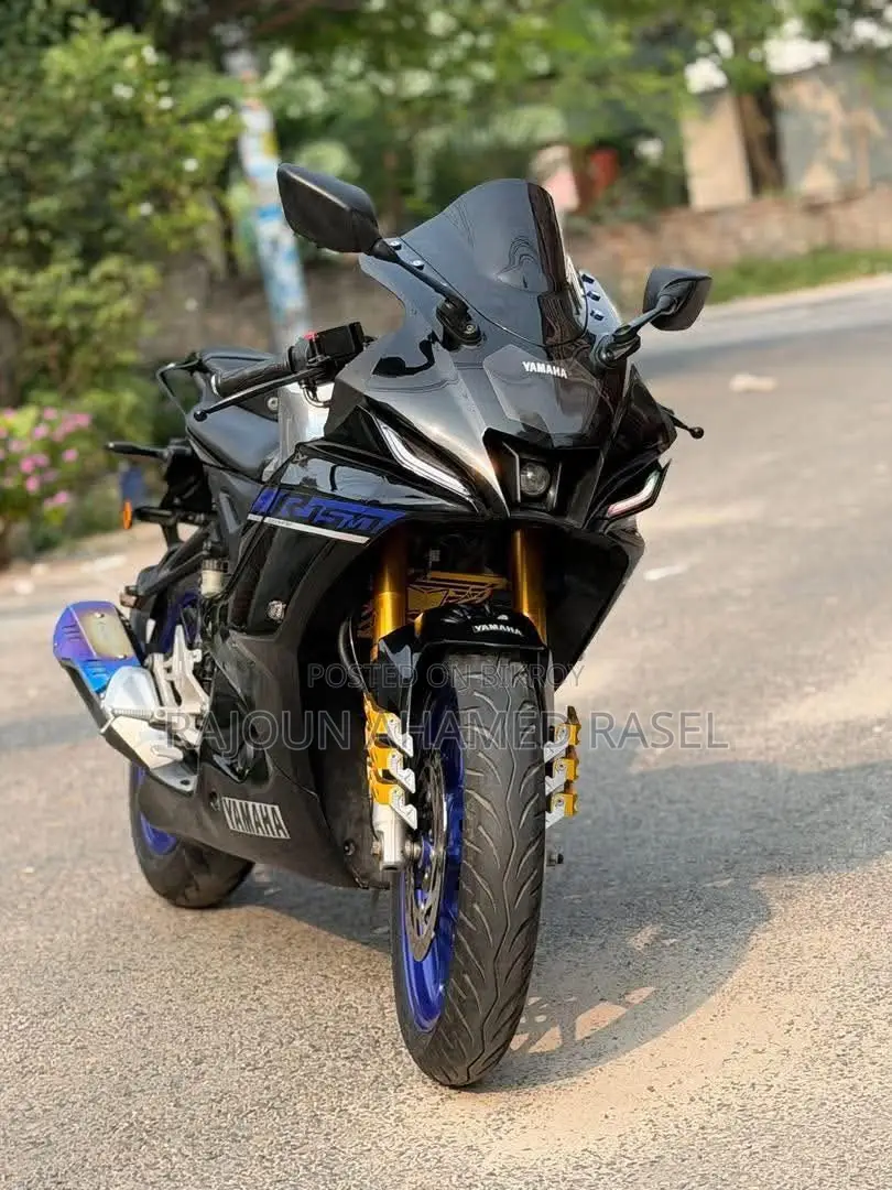 Yamaha 2025 Black