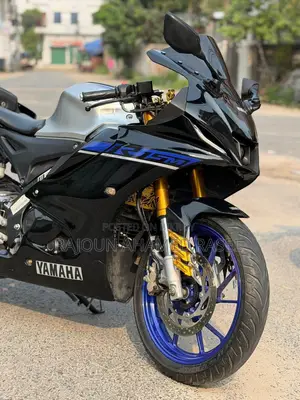 Yamaha 2025 Black