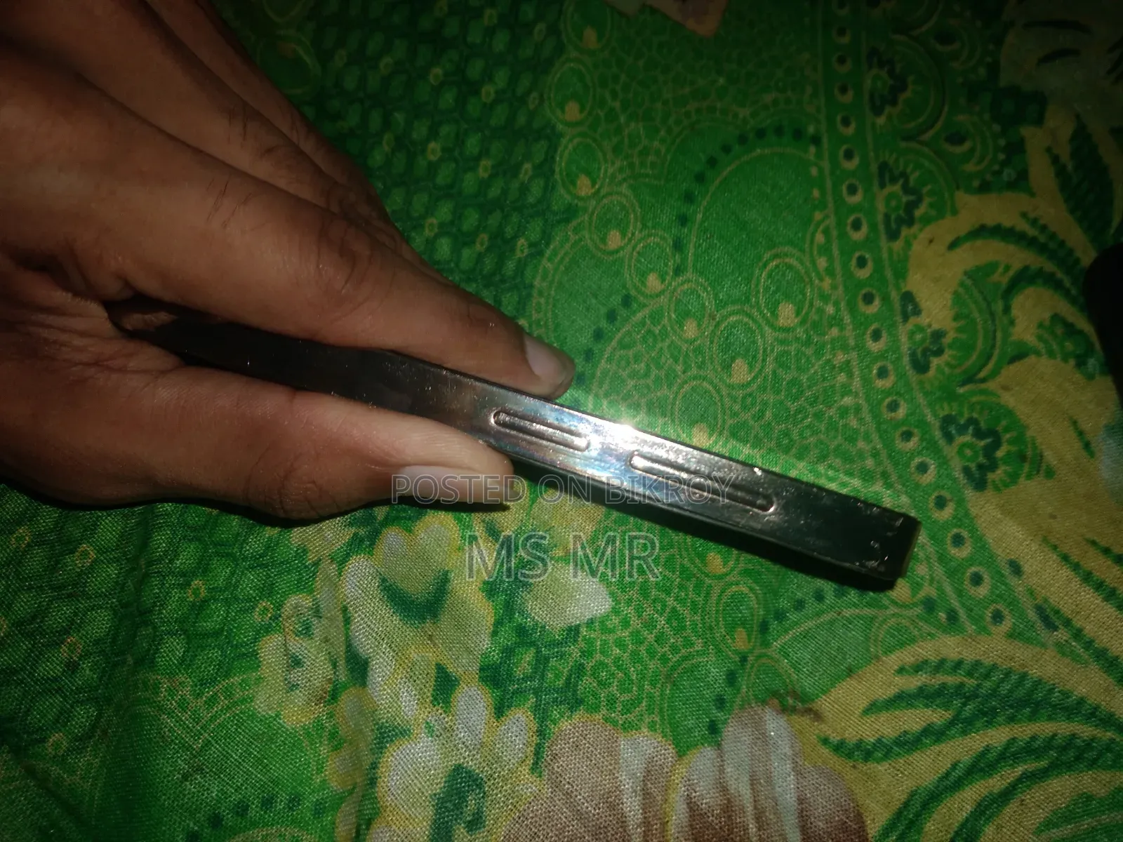 Itel It6360 Gold
