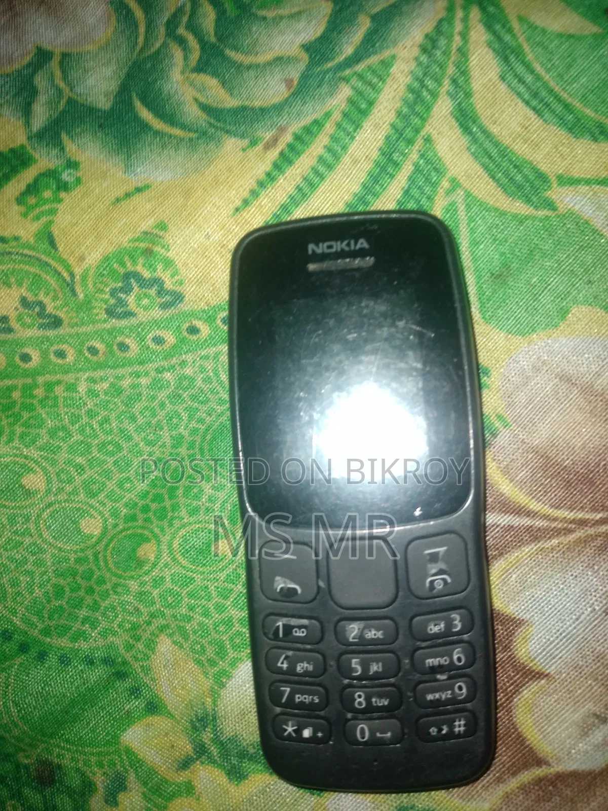 নোকিয়া ১০৫ কালো